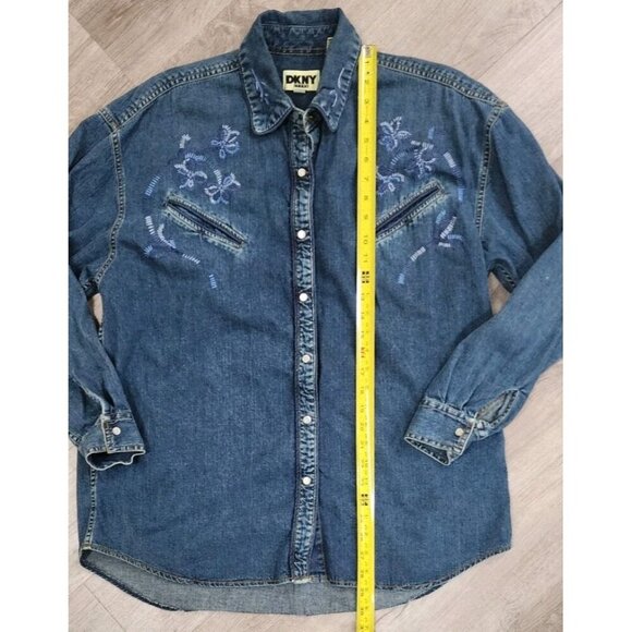 Vintage Denim DKNY Jeans Shirt Pearl Snap Blue Small Western Top 90s  Oversized - Picture 6 of 7